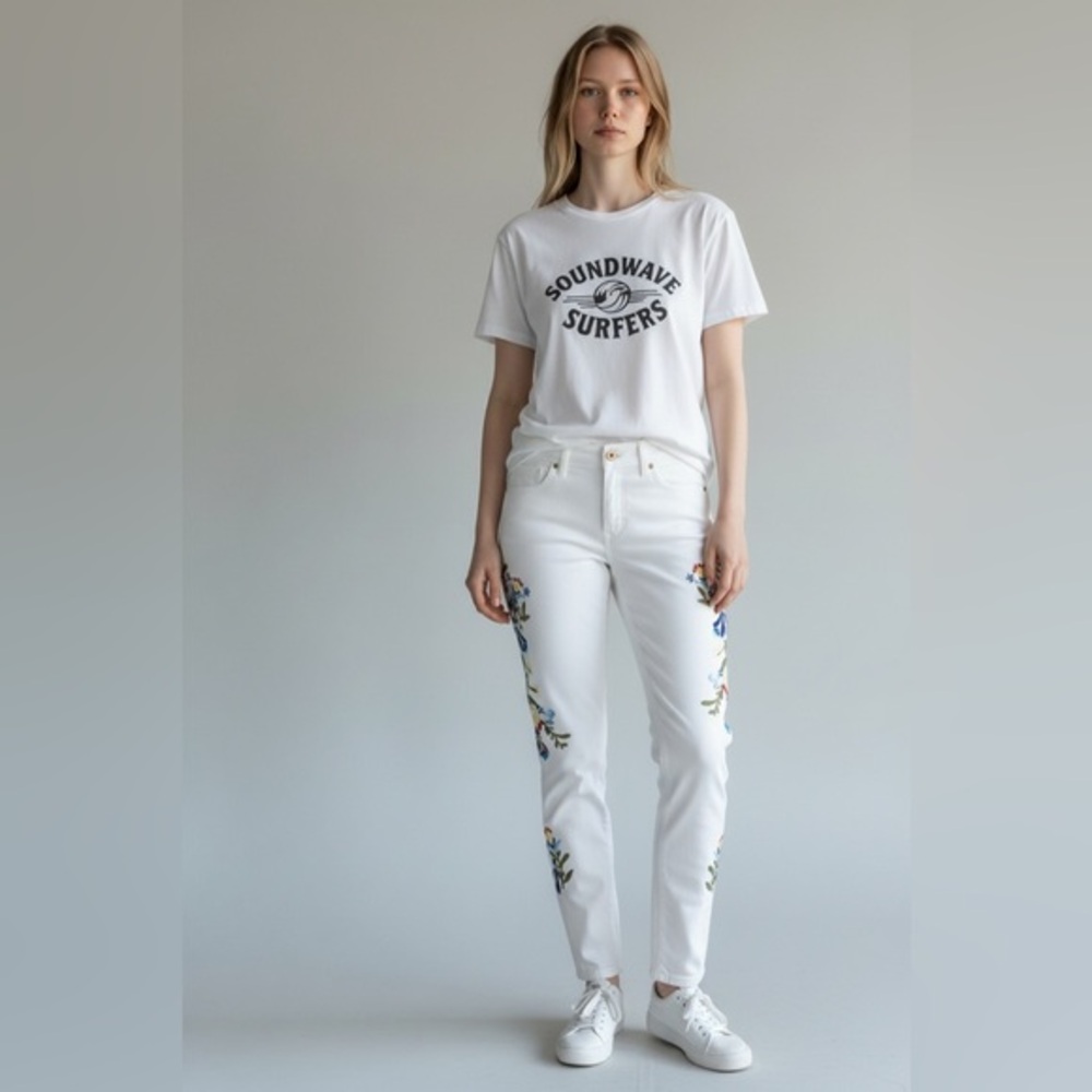 For The Republic Floral Embroidered White Jeans Size 10